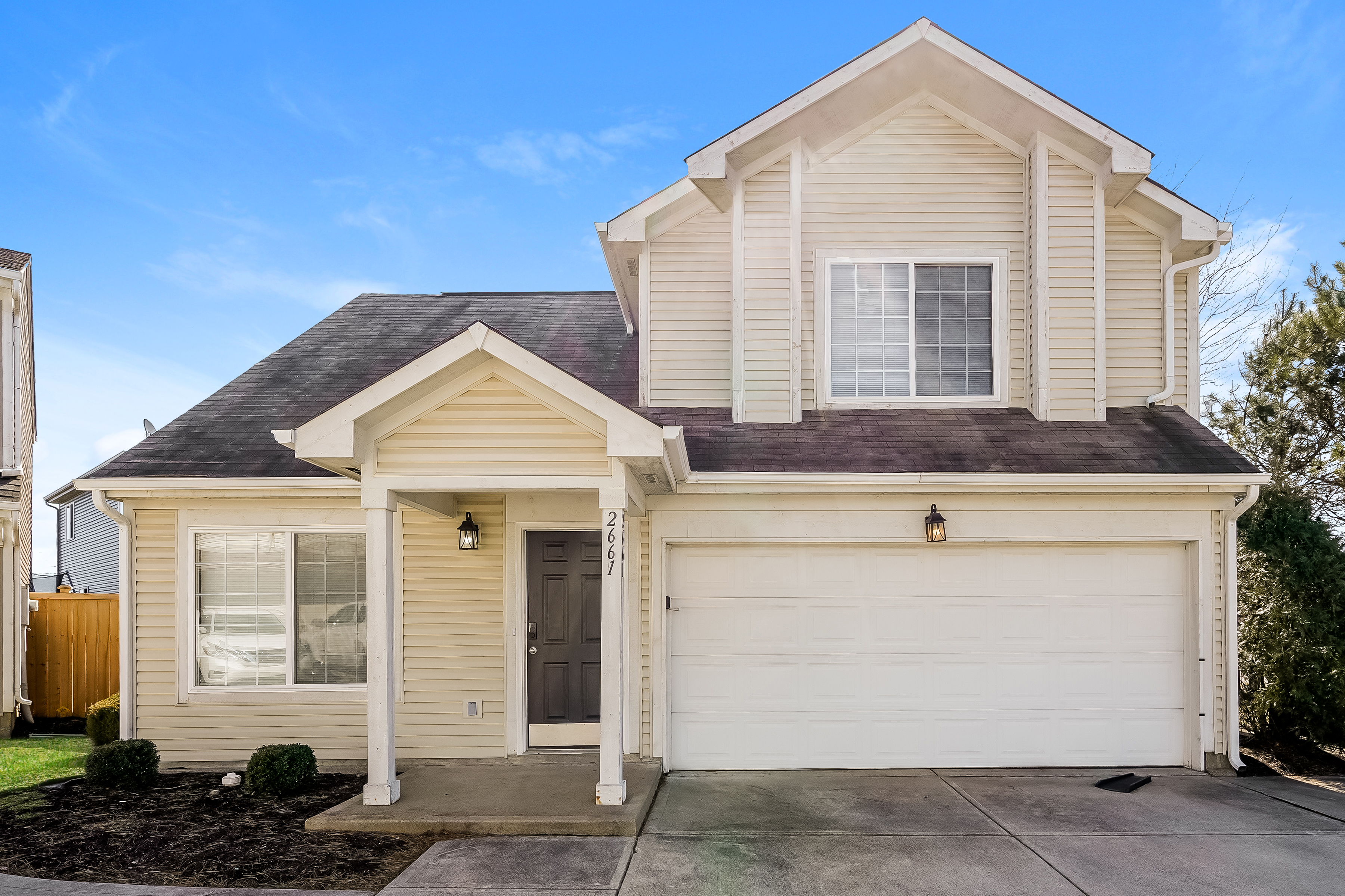 2661 Grand Fir Dr Greenwood, IN 46143